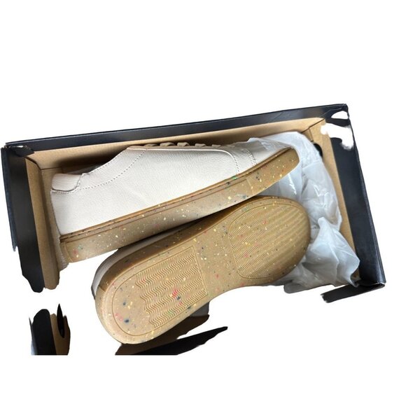 Kenneth Cole Kam Resource Women's Sneakers Color Shell  Size 5 Eu 35.5  UK 3 119 - Picture 7 of 16